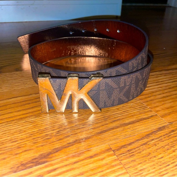 Michael Kors belt - Picture 1 of 4